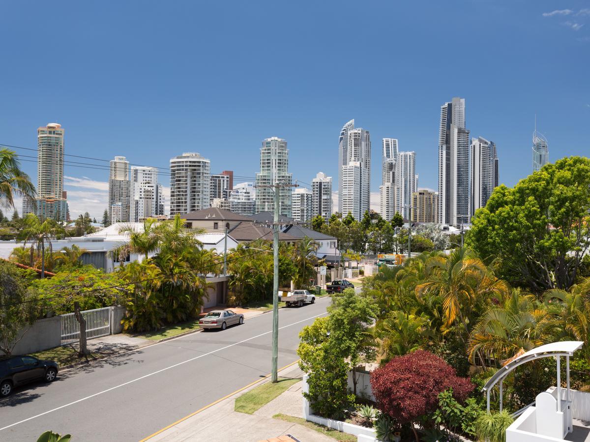 Apartamento Chevron Sails Gold Coast Exterior foto
